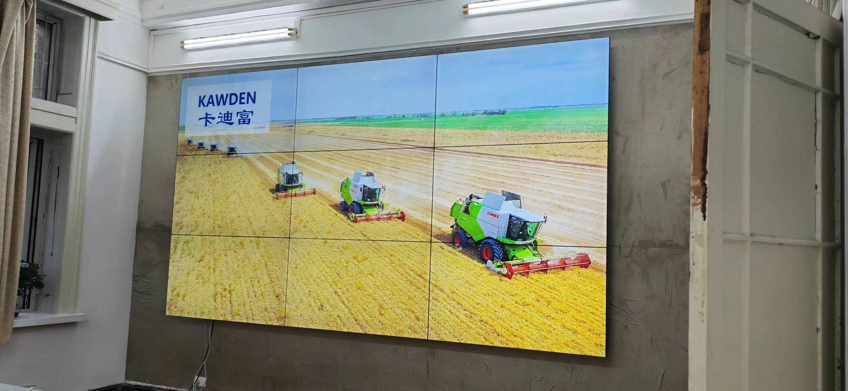 55寸1.7mm3x3液晶拼接屏图片