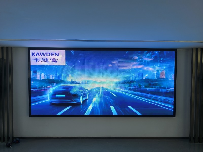 北京捷豹4S店室内展厅P1.86LED 3.2X1.44米大屏 7680刷新率高清亮相