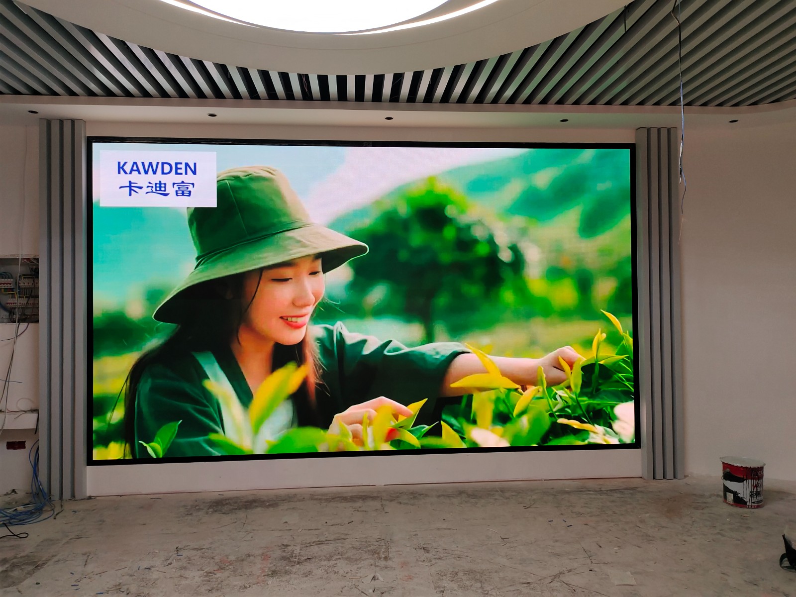 卡迪富P1.25 超清LED屏，公司展厅大屏