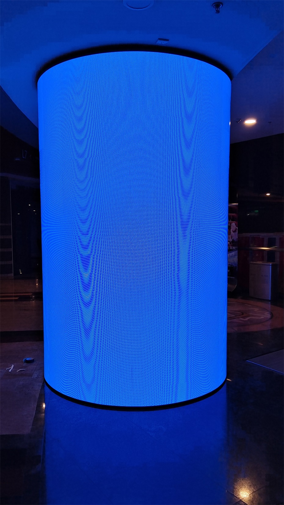 上海浦东新区某广场项目P2.5软模组 长6.08高2.88+圆柱体结构