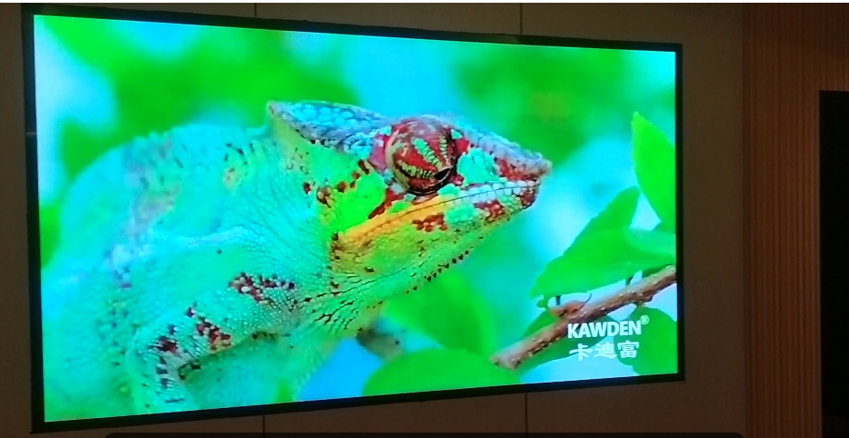 P1.86超清LED屏(2.88×1.6米)高清展示