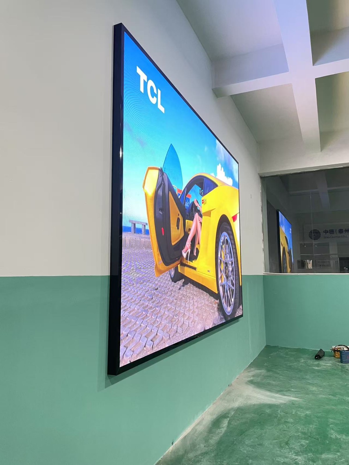 P2.0室内GOB LED显示屏打造智慧教育新视界